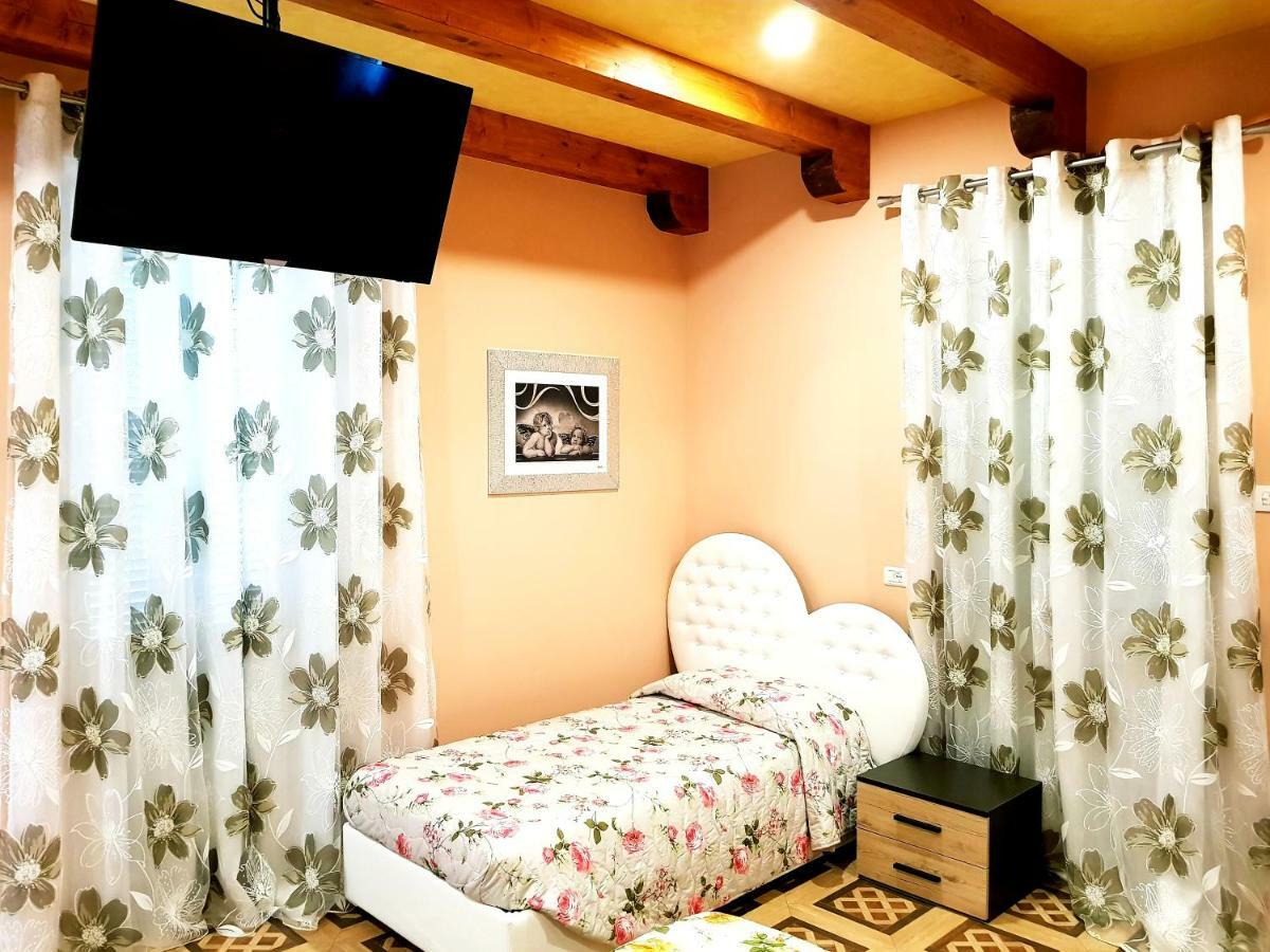 Da Marianna Hotel Barzanò Екстериор снимка