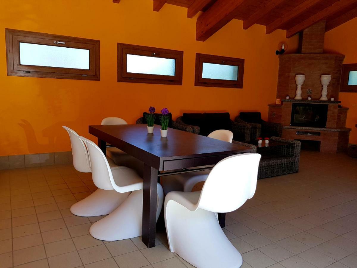 Da Marianna Hotel Barzanò Екстериор снимка